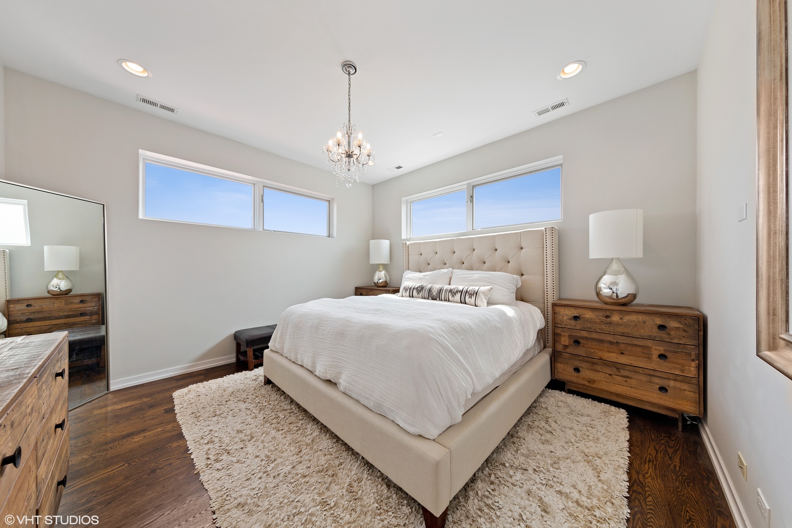 1457 W Erie Street Unit: 3