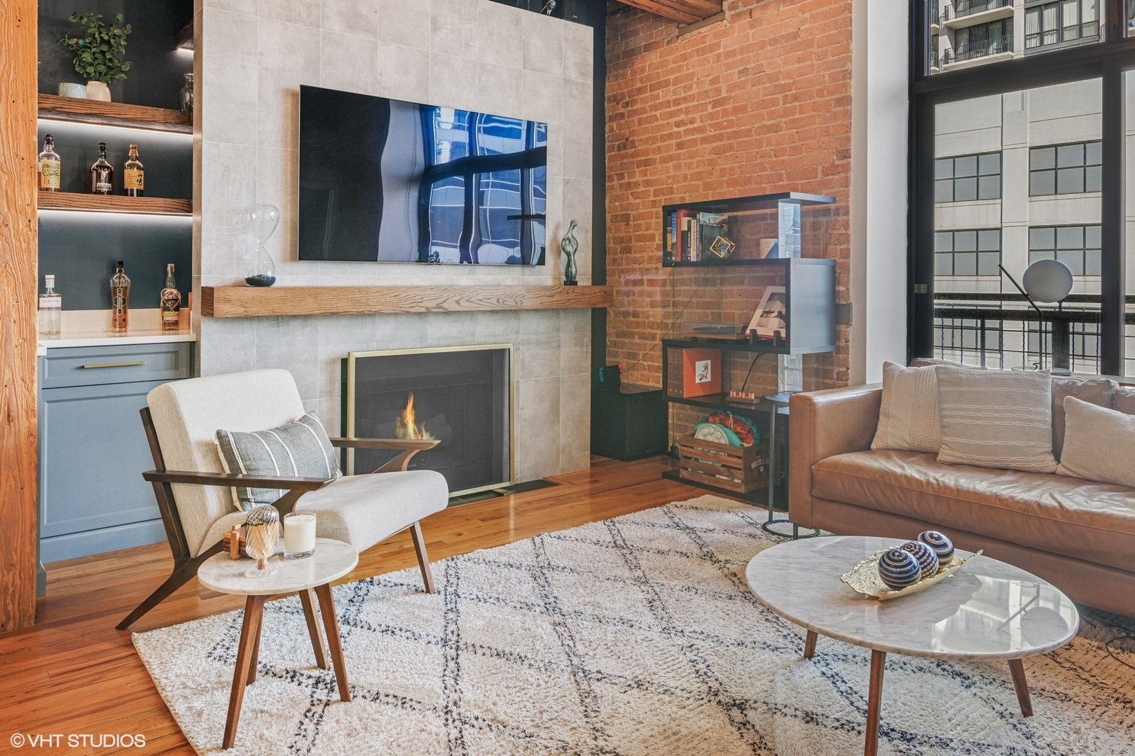 728 W Jackson Boulevard Unit: 423