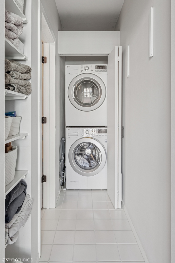 728 W Jackson Boulevard Unit: 423