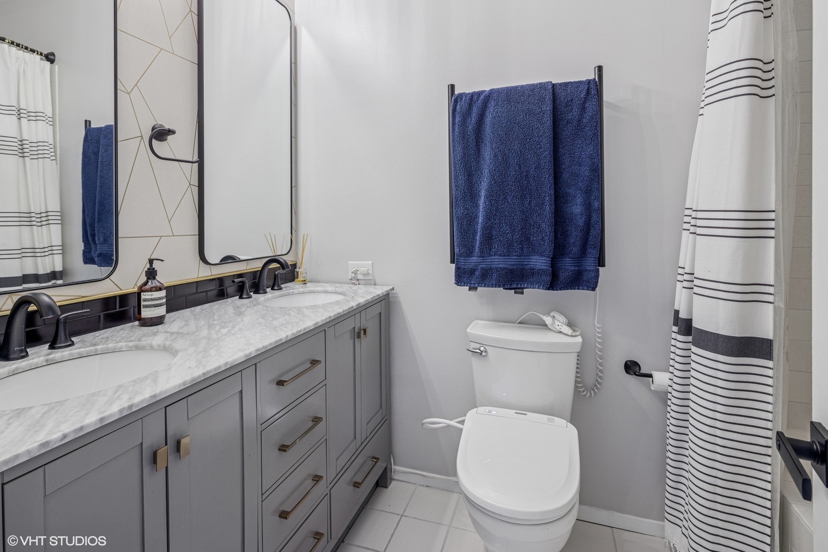 728 W Jackson Boulevard Unit: 423