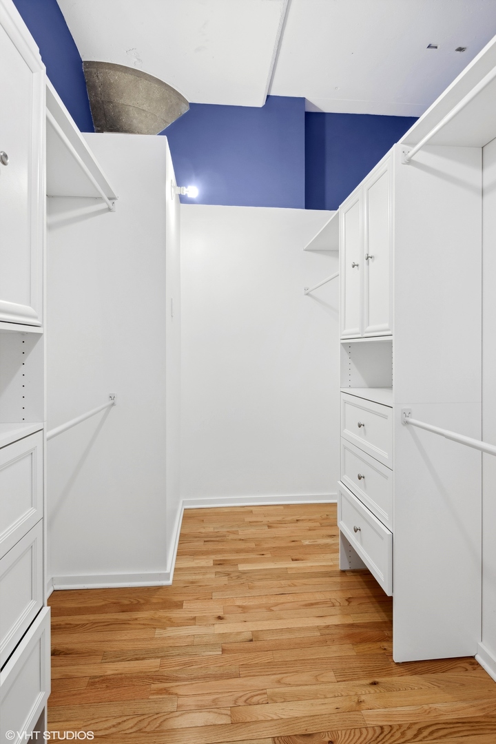 130 S CANAL Street Unit: 205