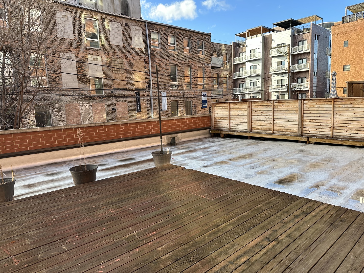 1155 W MADISON Avenue Unit: 210