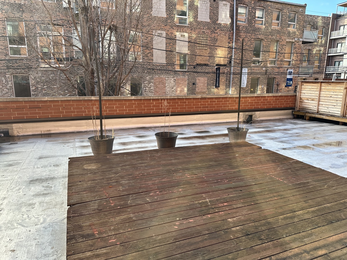 1155 W MADISON Avenue Unit: 210