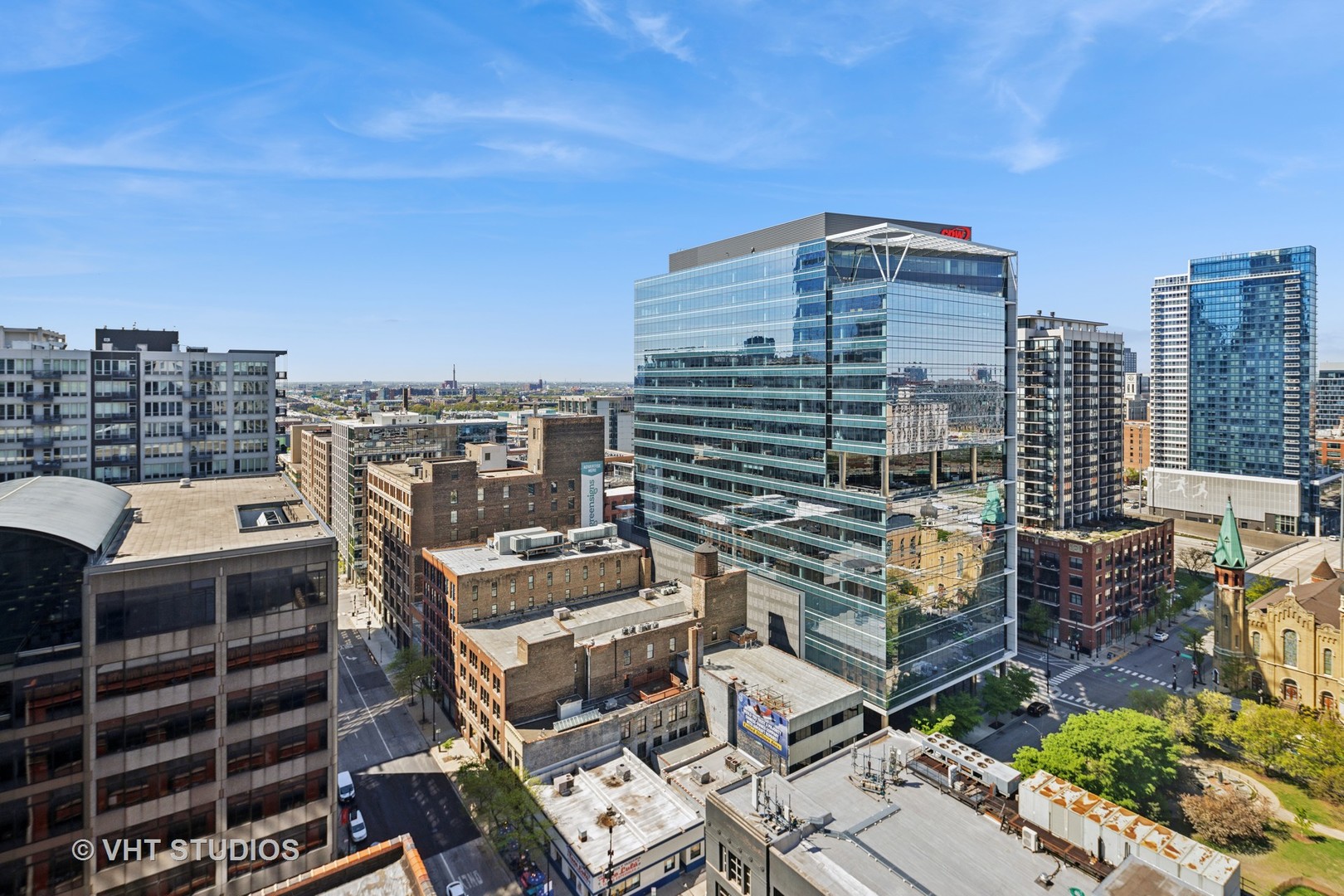 125 S JEFFERSON Street Unit: 2009