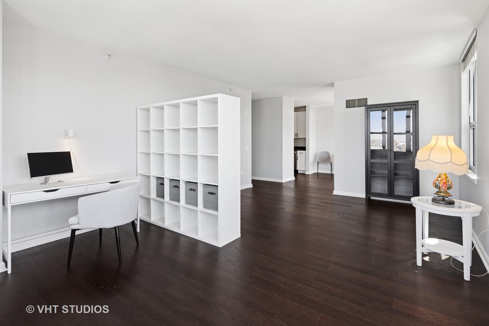 125 S JEFFERSON Street Unit: 2009