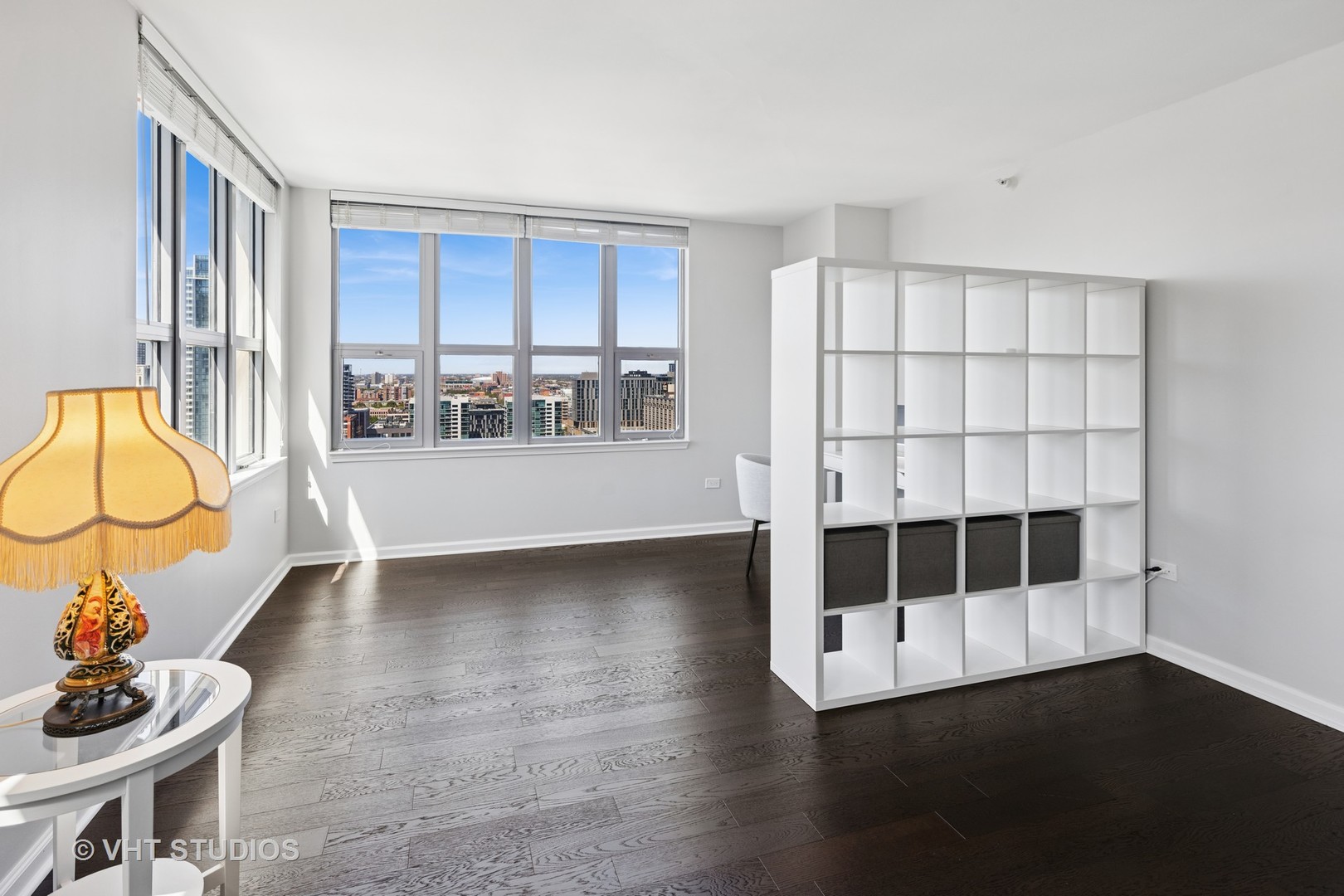 125 S JEFFERSON Street Unit: 2009