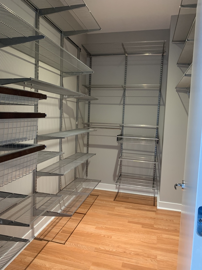 737 W Washington Boulevard Unit: 3407