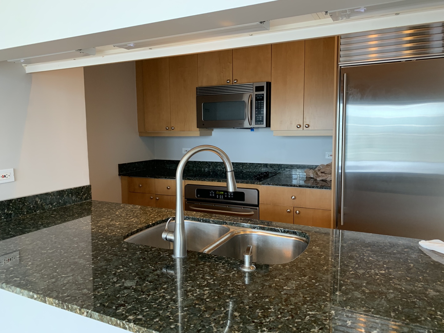 737 W Washington Boulevard Unit: 3407