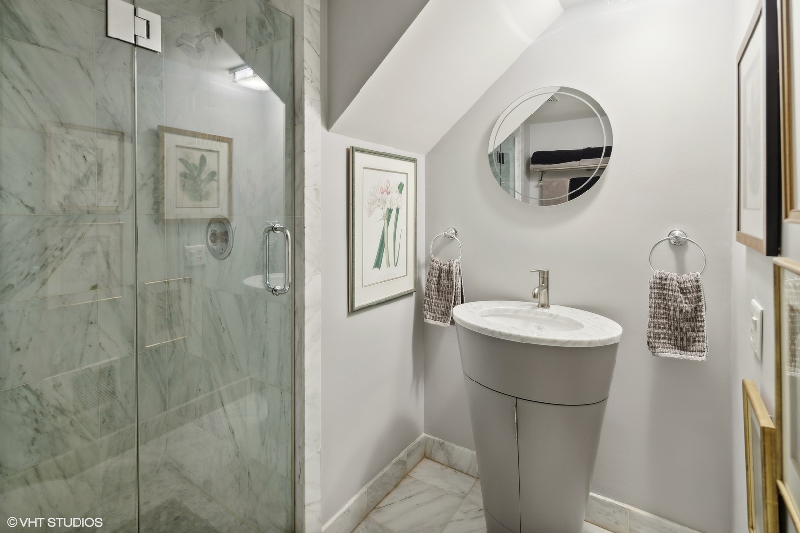 2123 N Sedgwick Street