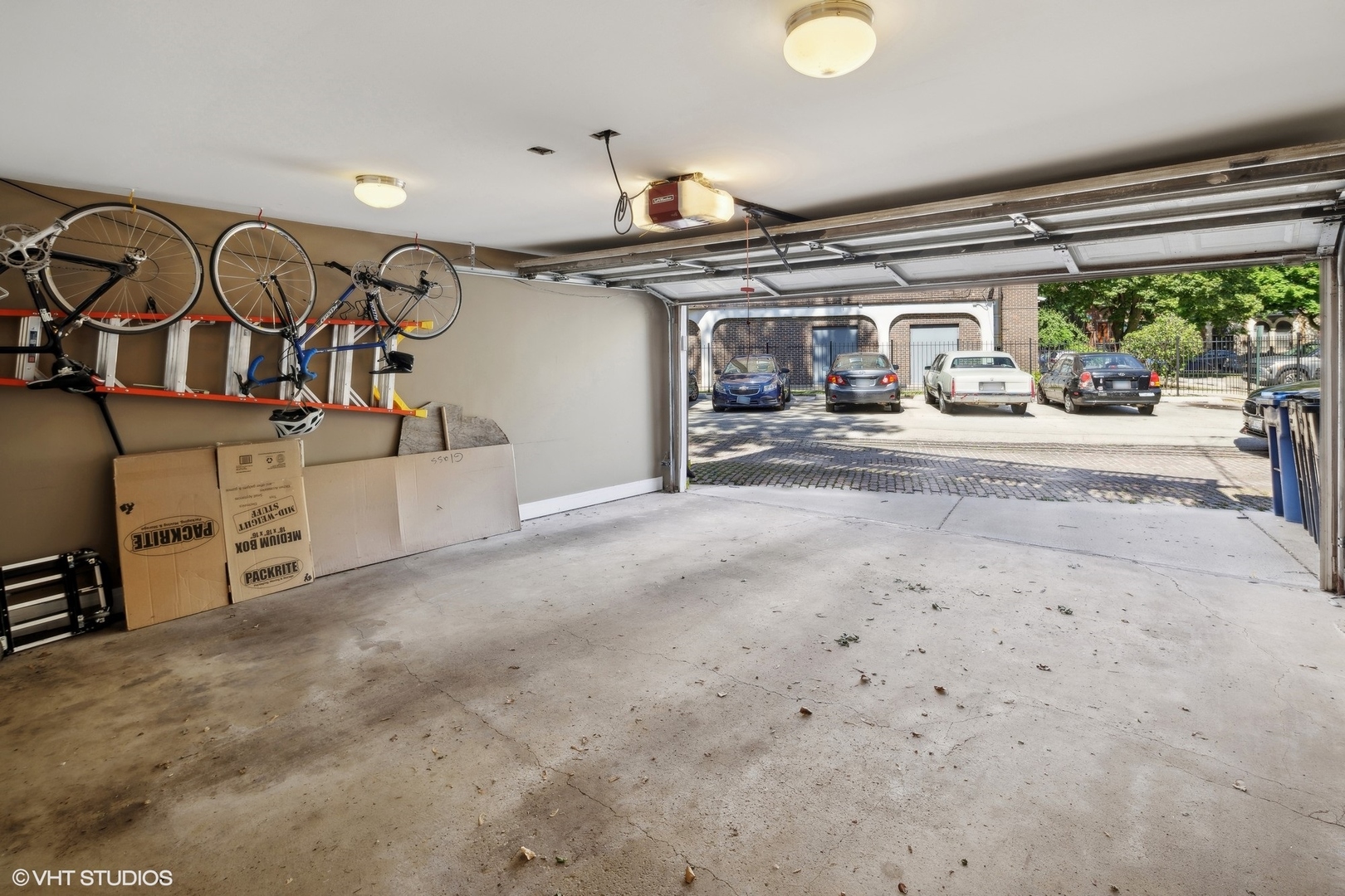 2123 N Sedgwick Street