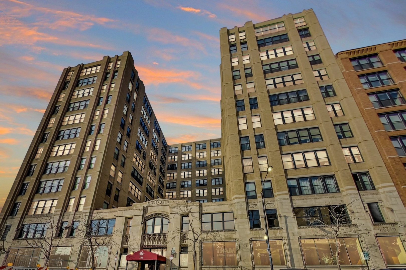 728 W Jackson Boulevard Unit: 410