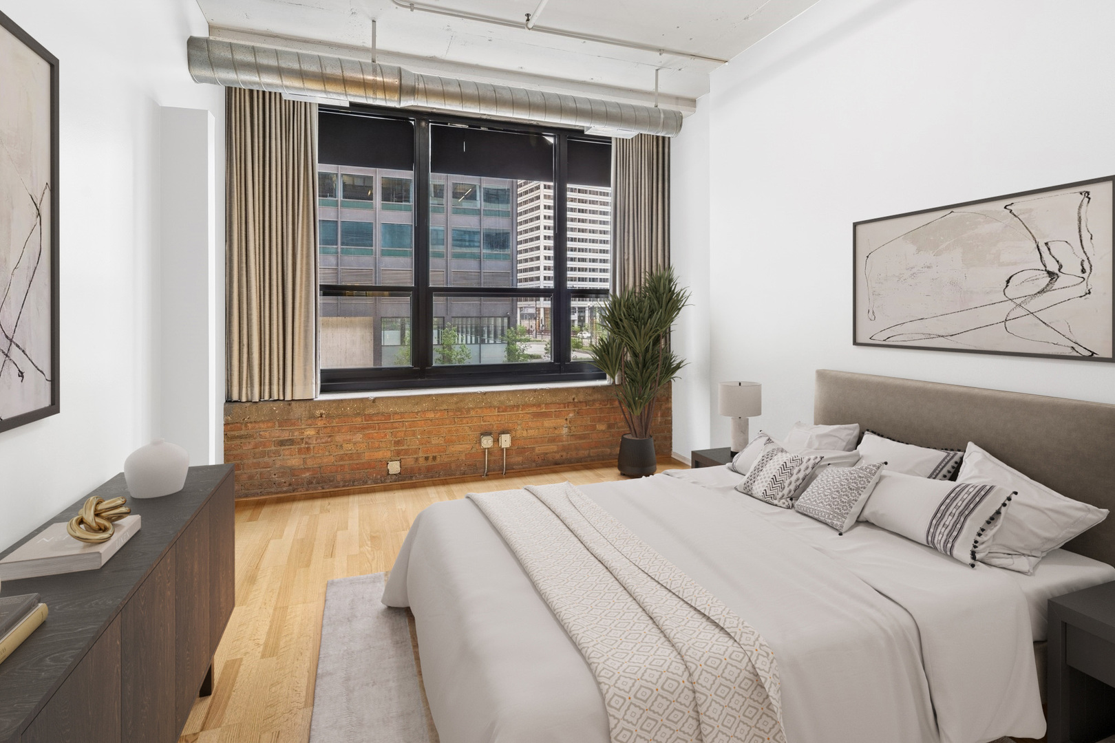 130 S CANAL Street Unit: 216