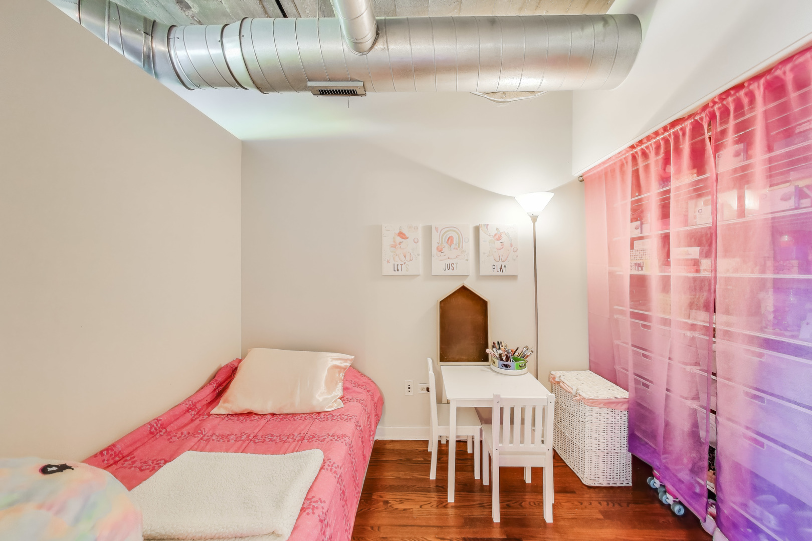 1151 W 14th Place Unit: 236