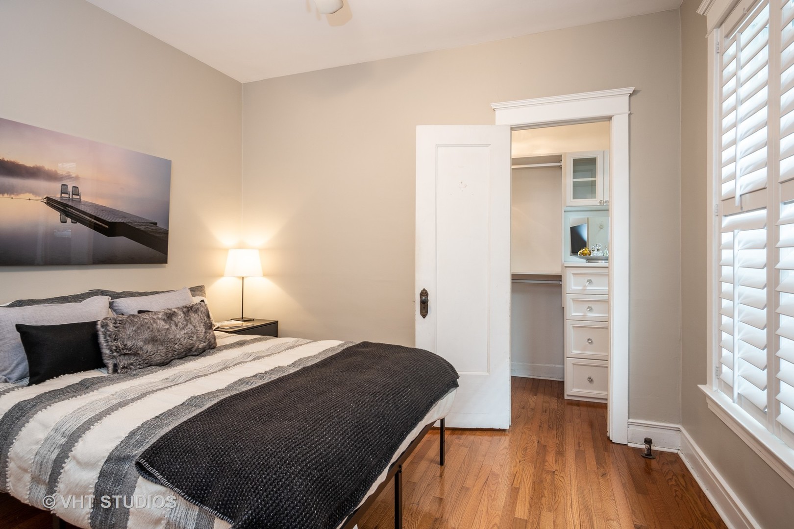 1208 W WAVELAND Avenue Unit: 1