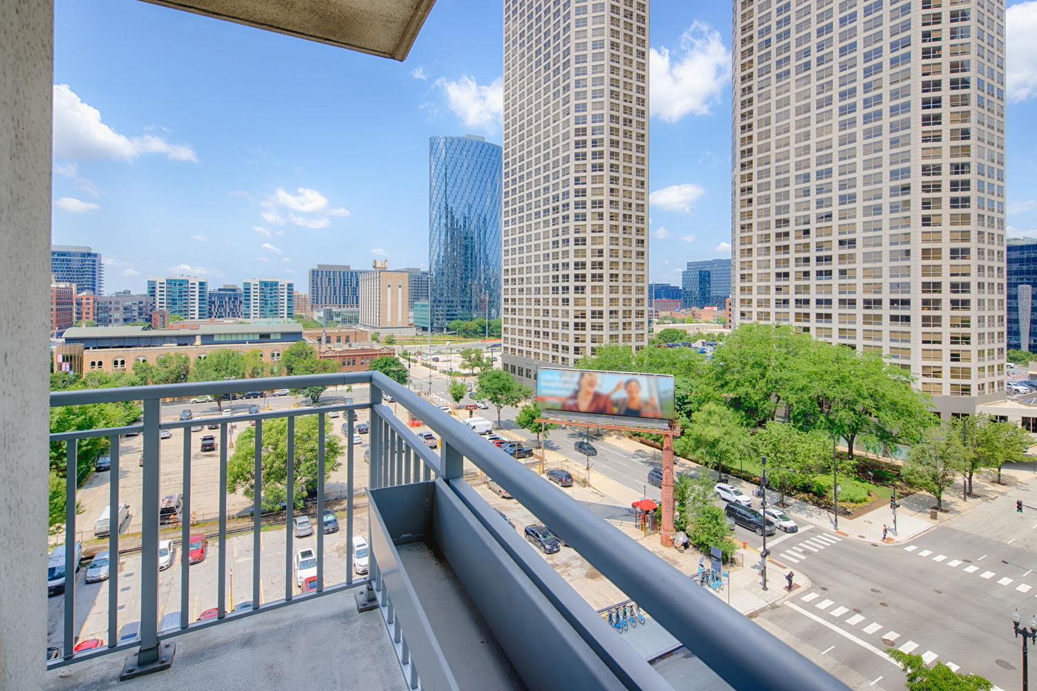 125 S JEFFERSON Street Unit: 802