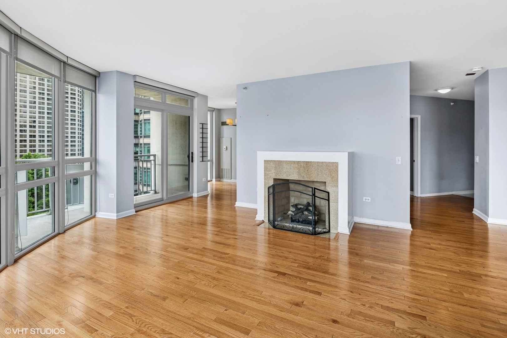 125 S JEFFERSON Street Unit: 802