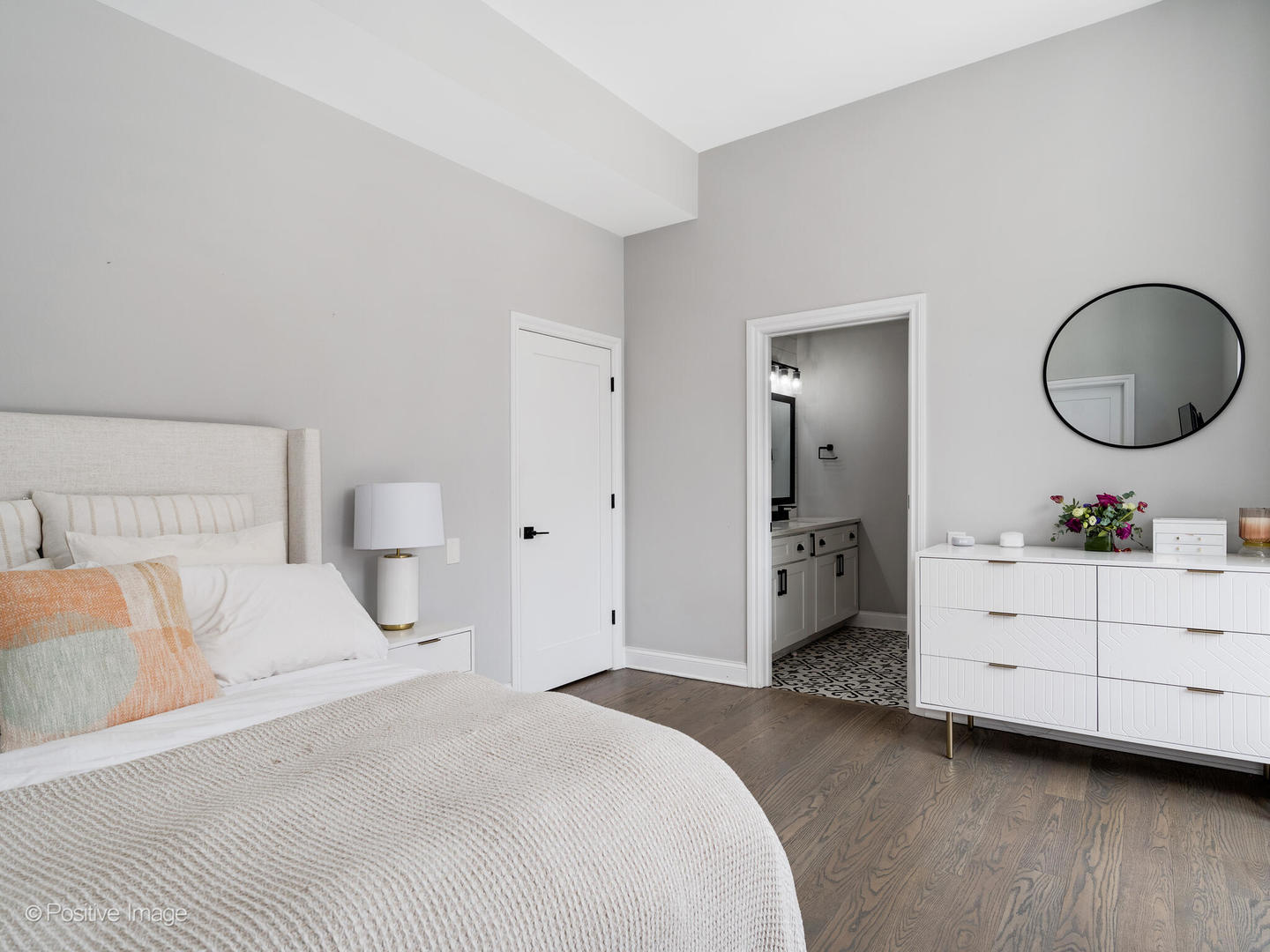 949 W Madison Street Unit: B409