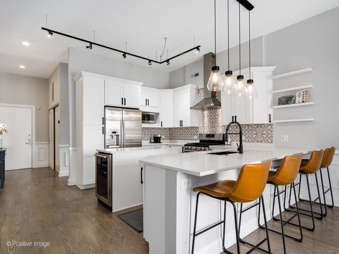 949 W Madison Street Unit: B409