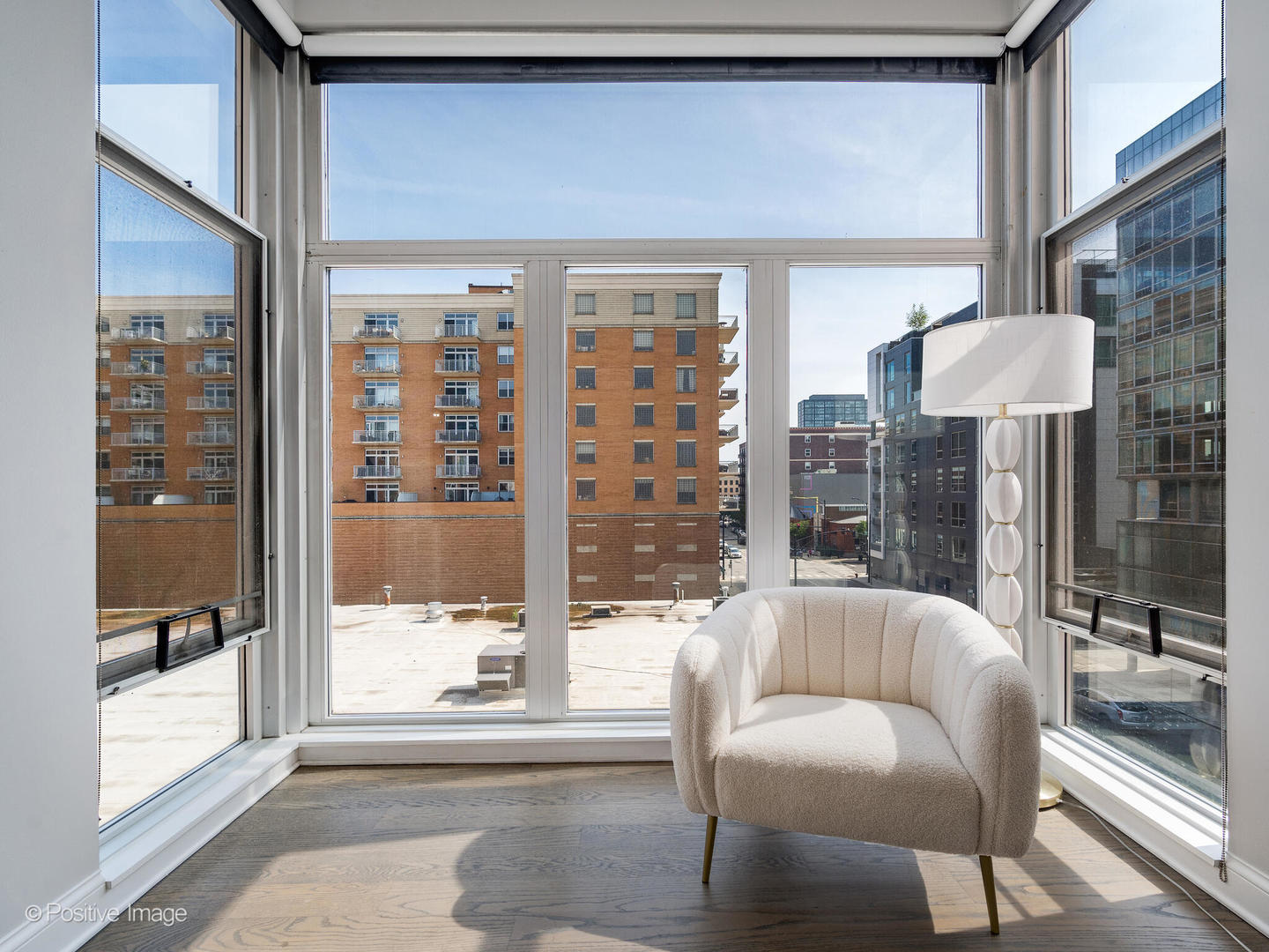 949 W Madison Street Unit: B409