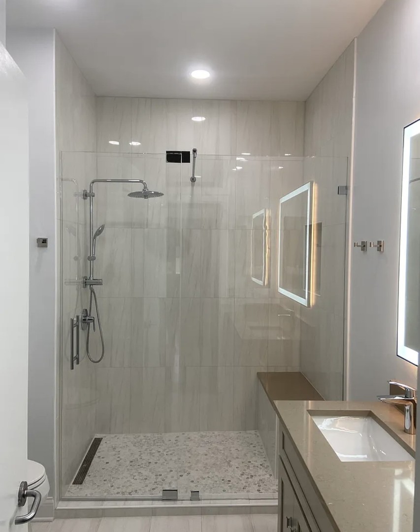 728 W Jackson Boulevard Unit: 1210