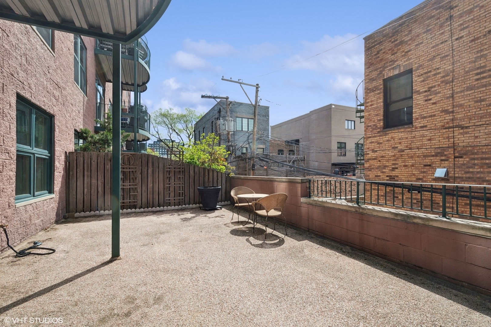 1301 W Washington Boulevard Unit: 203