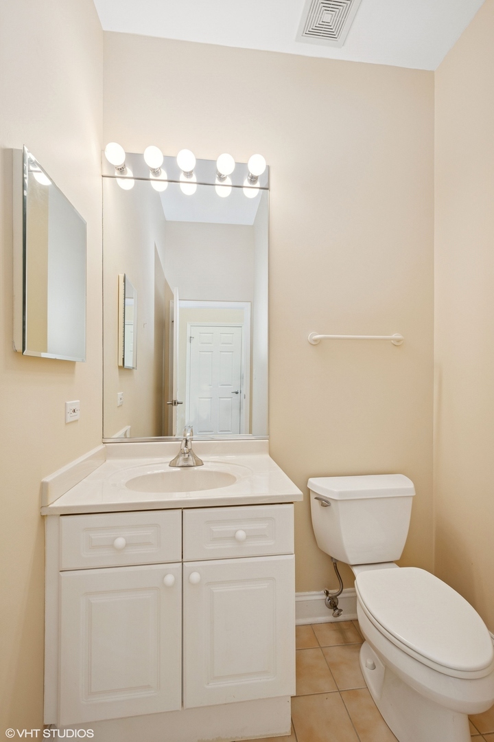 1301 W Washington Boulevard Unit: 203