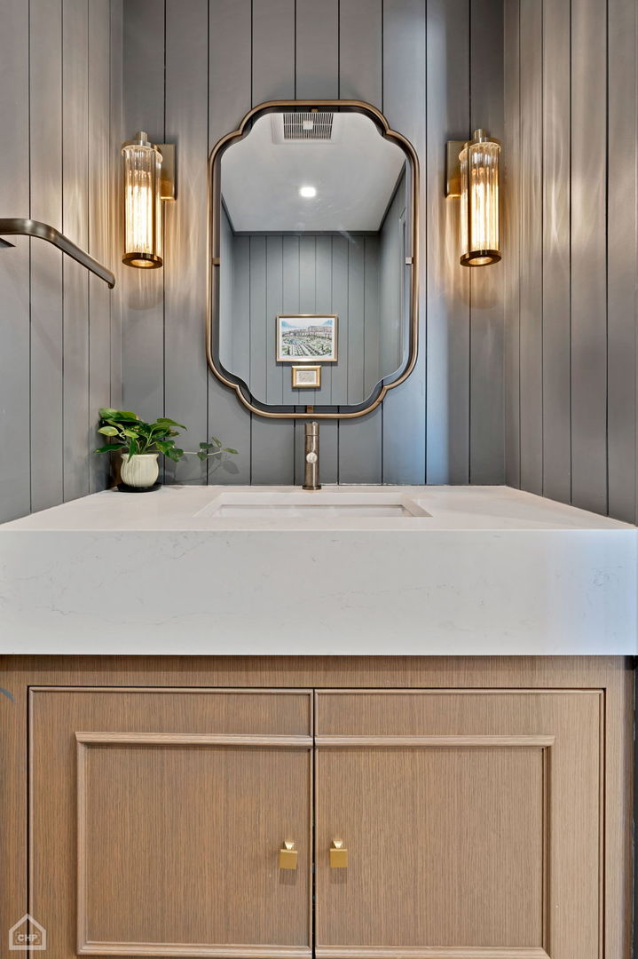 2127 N Racine Avenue Unit: 1