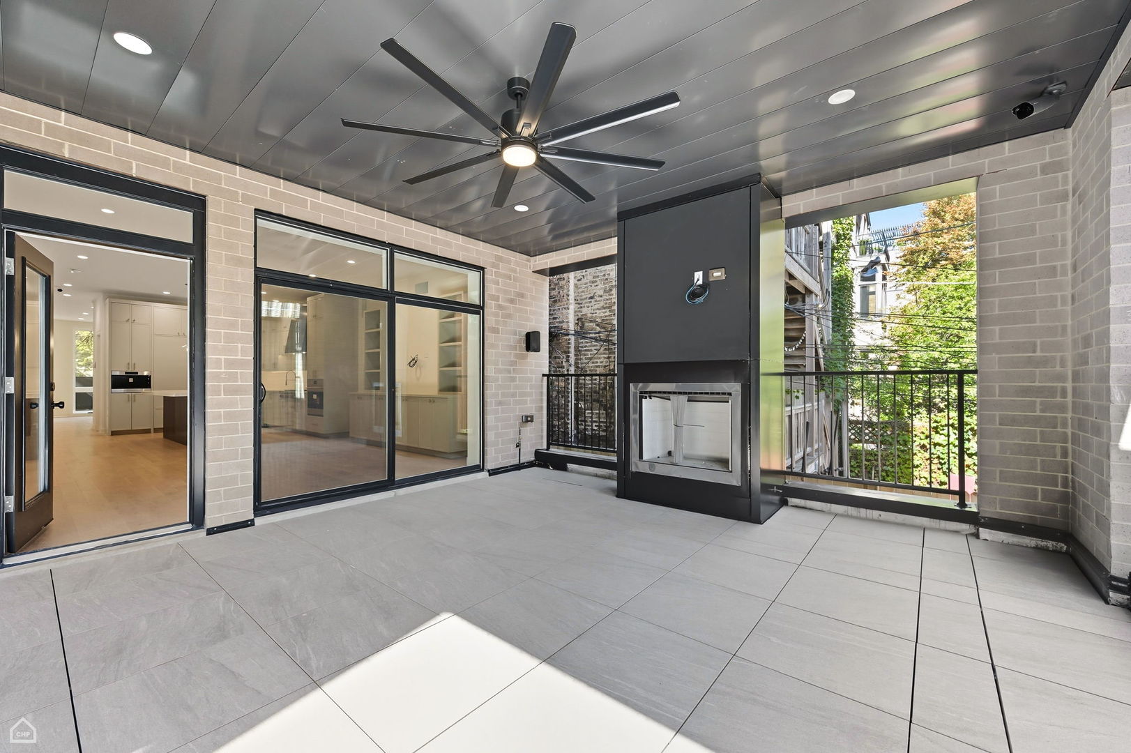 2127 N Racine Avenue Unit: 1