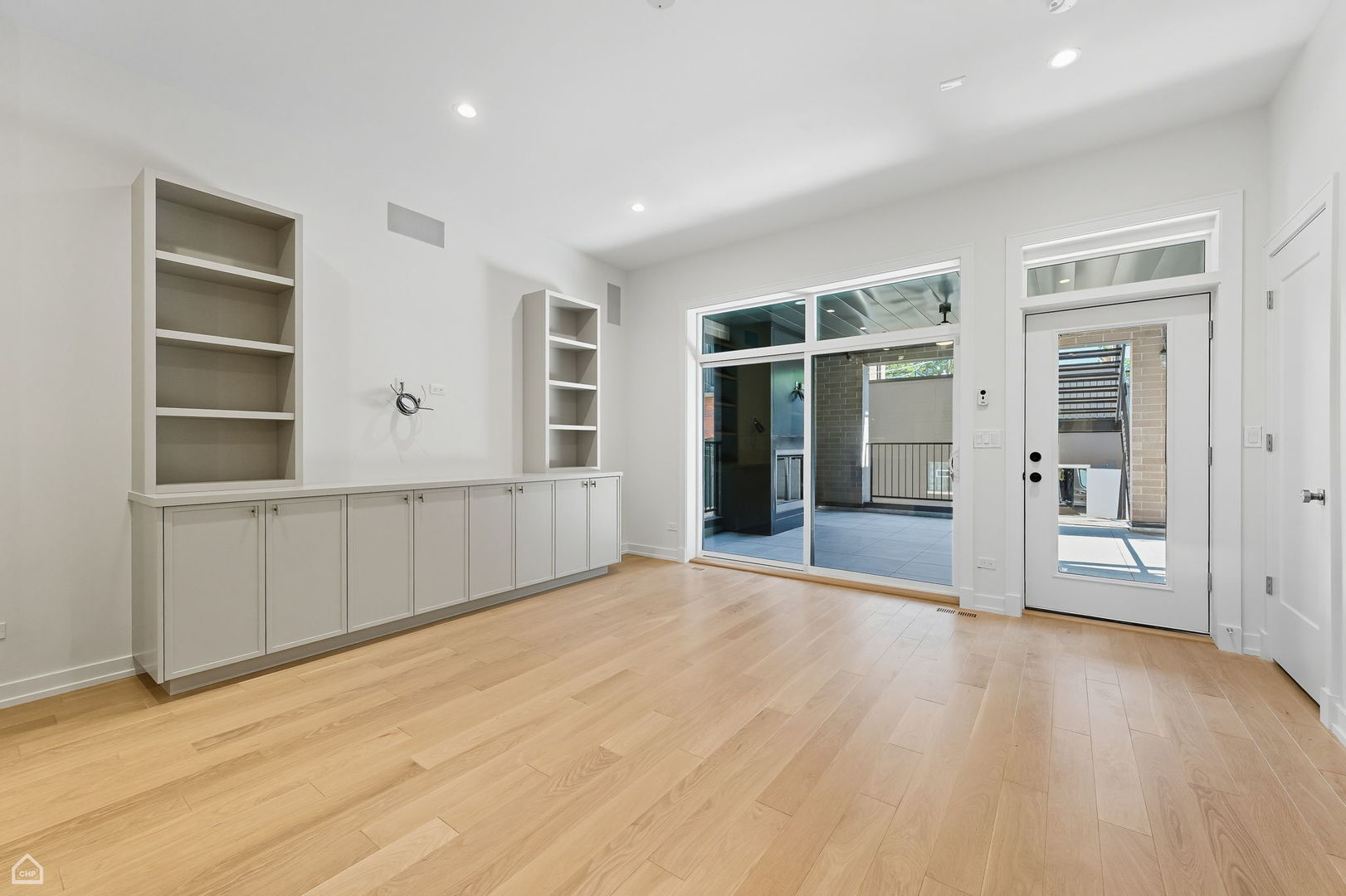 2127 N Racine Avenue Unit: 1