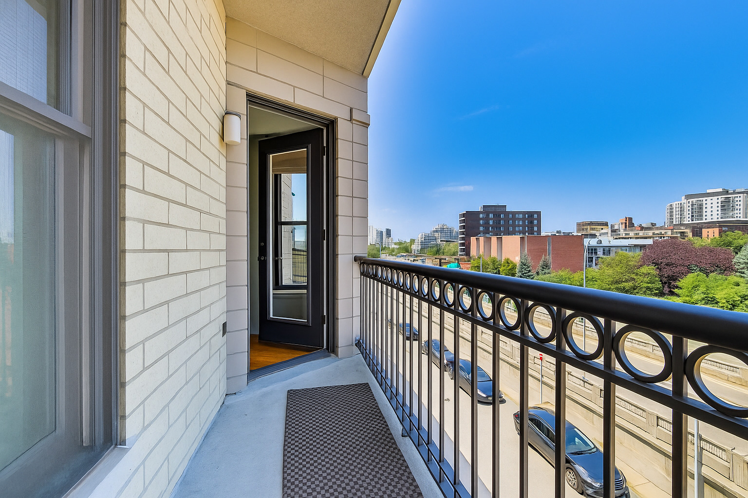520 N Halsted Street Unit: 318