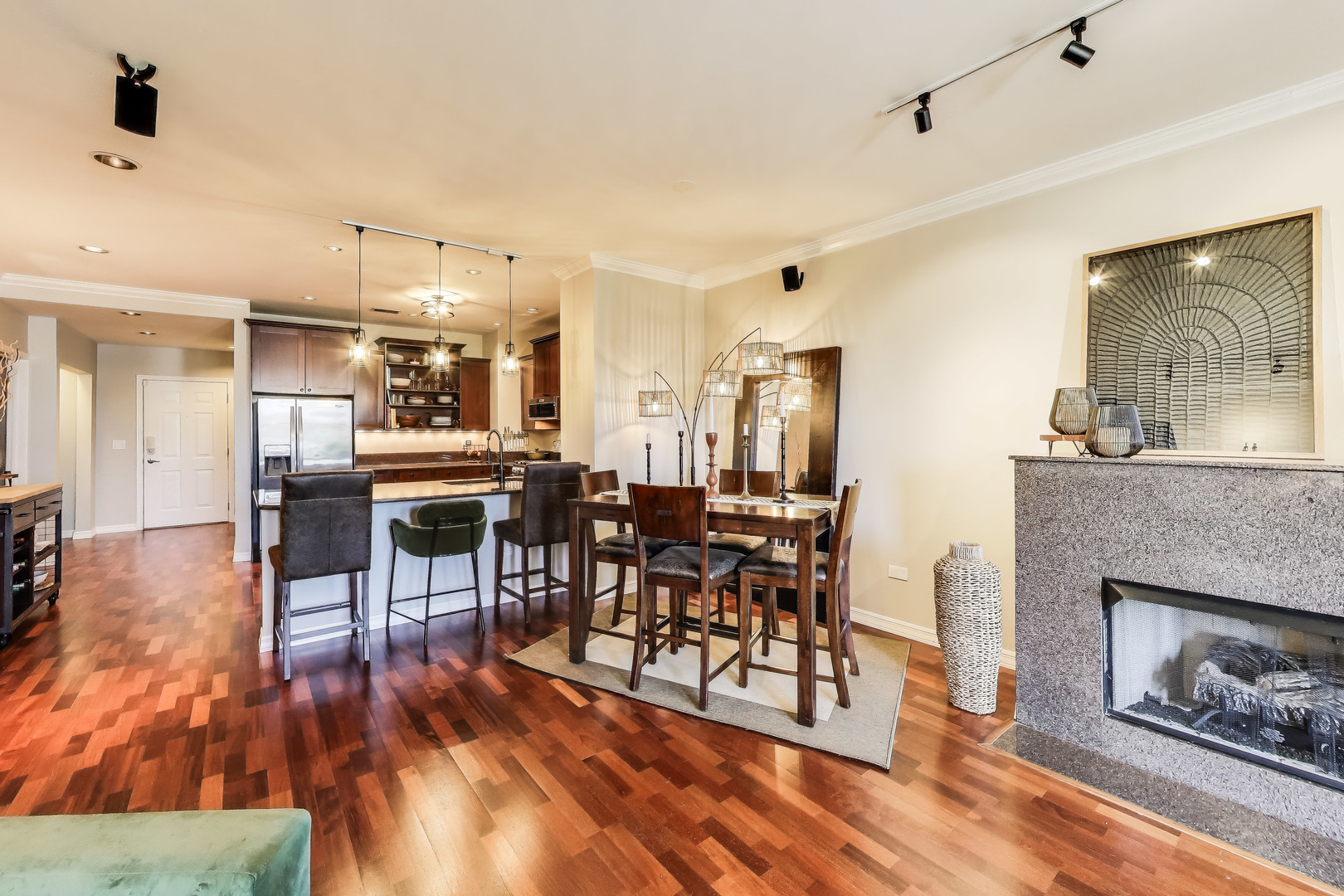 520 N Halsted Street Unit: 318