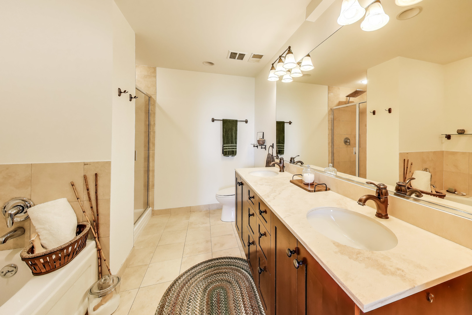 520 N Halsted Street Unit: 318