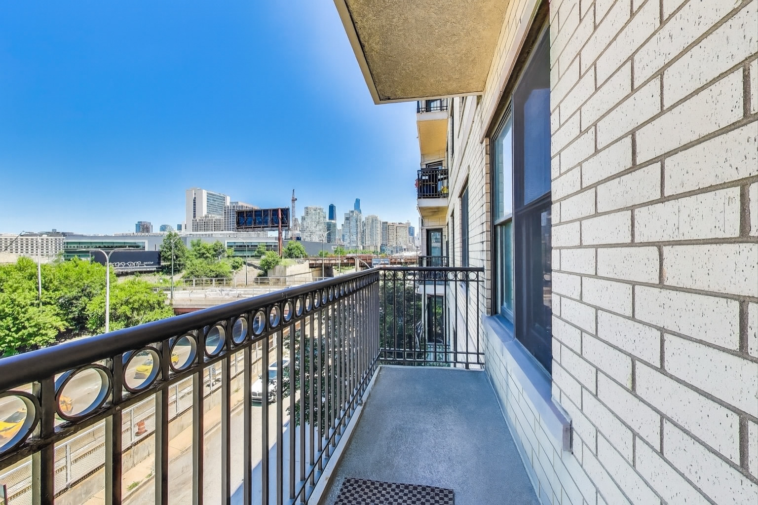 520 N Halsted Street Unit: 318