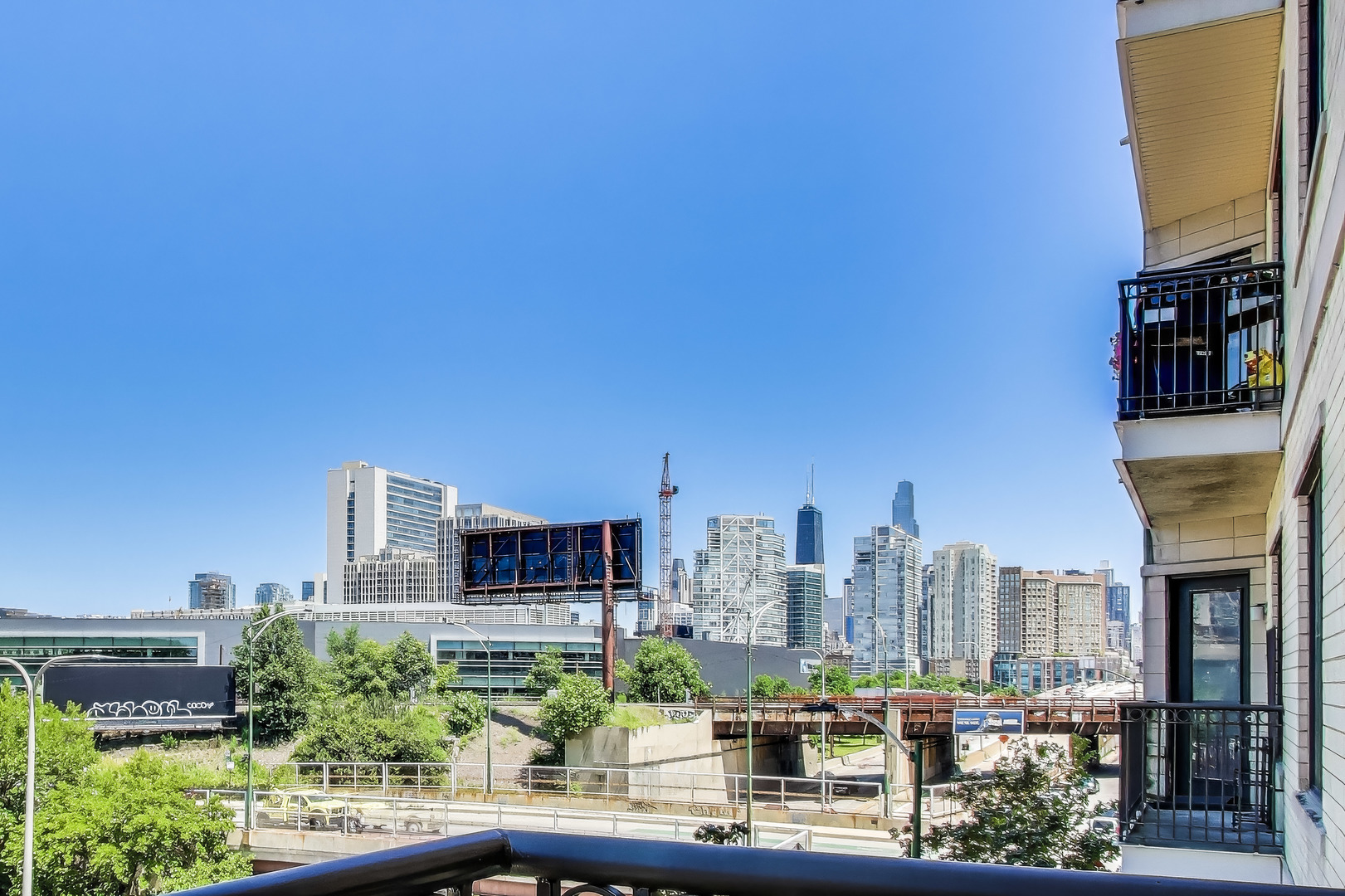 520 N Halsted Street Unit: 318