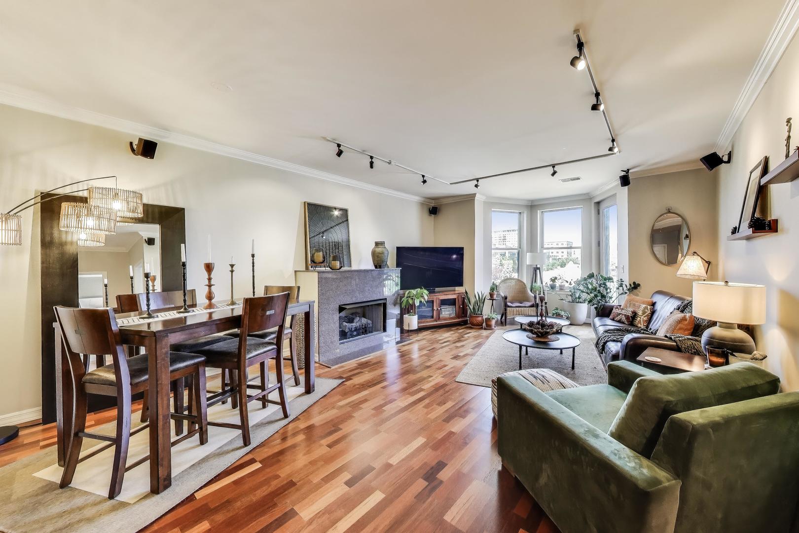 520 N Halsted Street Unit: 318