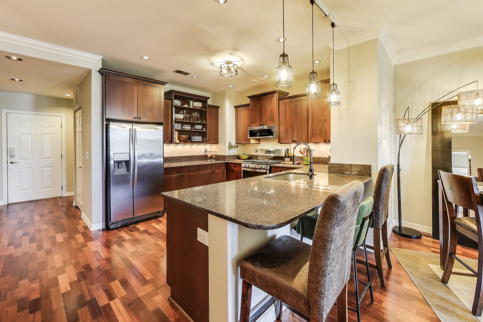 520 N Halsted Street Unit: 318