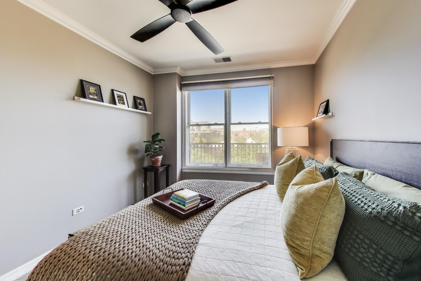 520 N Halsted Street Unit: 318