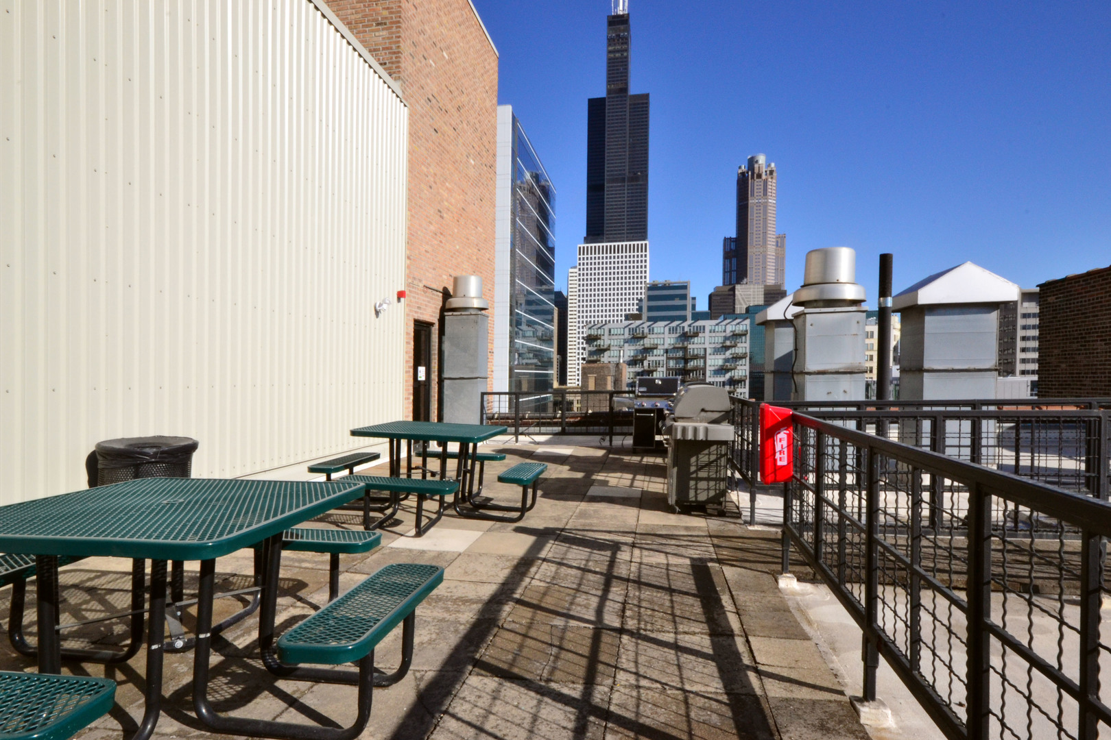 728 W Jackson Boulevard Unit: 703