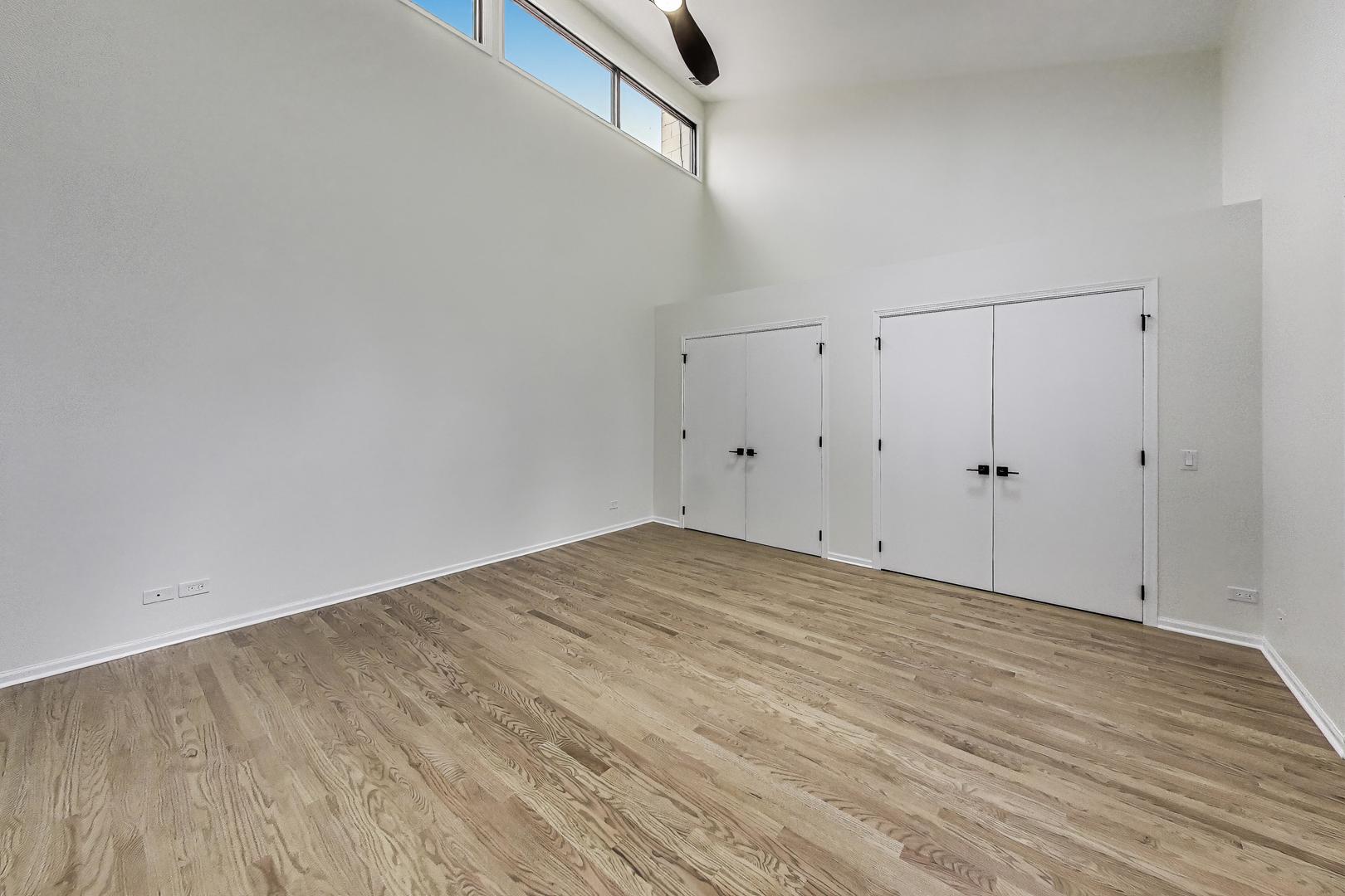 1152 W Madison Street Unit: 2