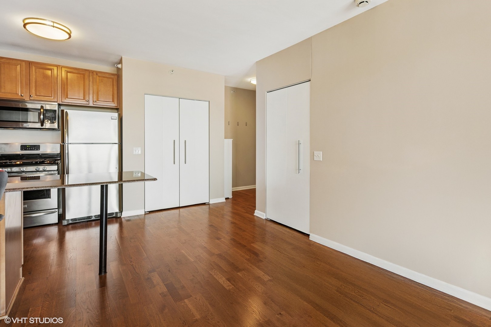 125 S Jefferson Street Unit: 2110
