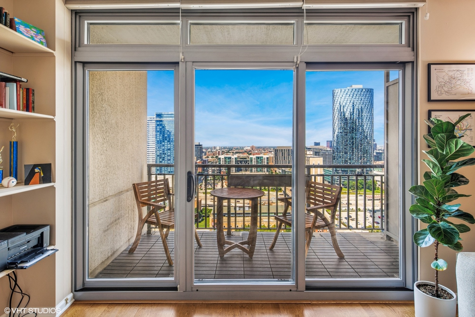 125 S Jefferson Street Unit: 2110