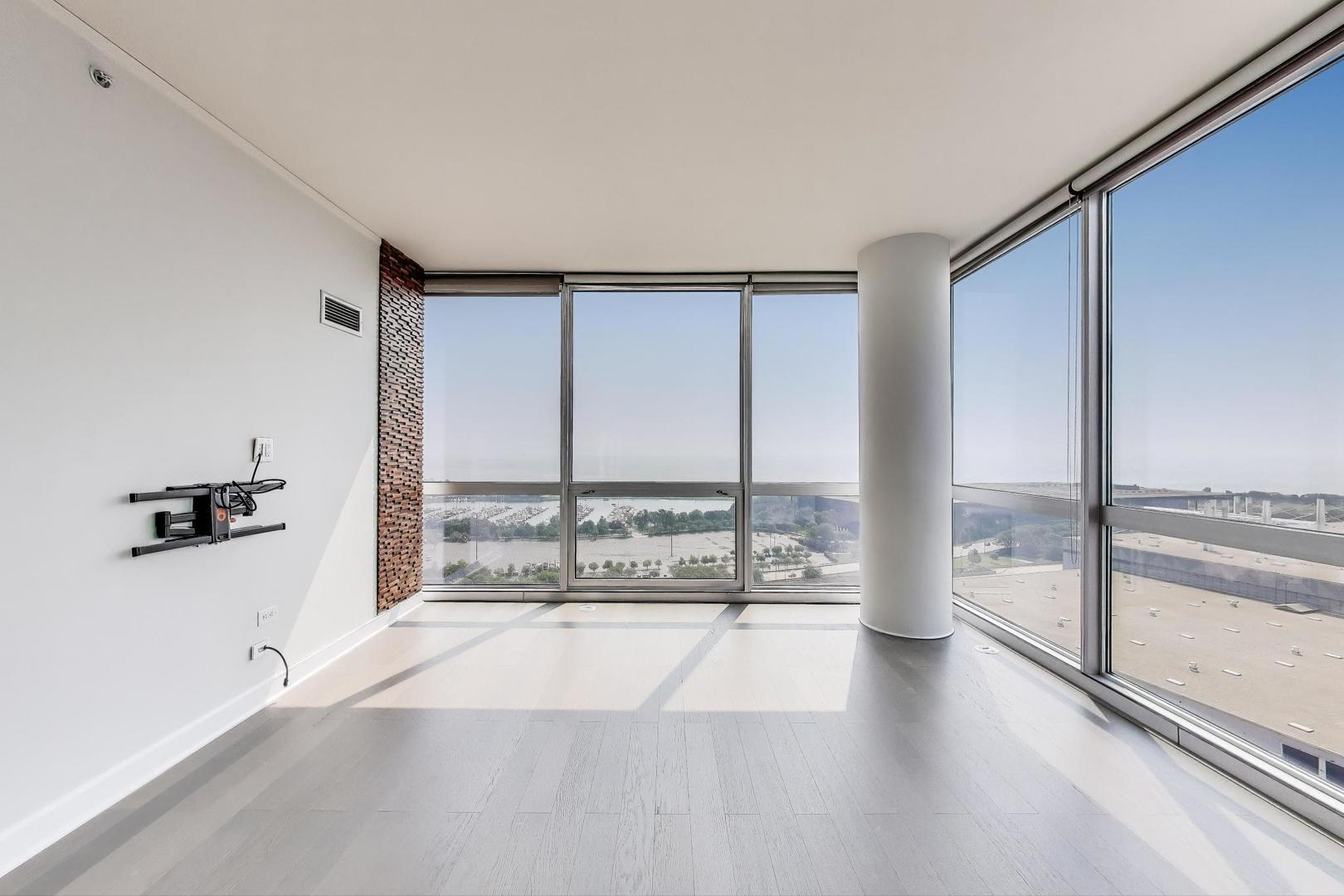 1901 S Calumet Avenue Unit: 2301