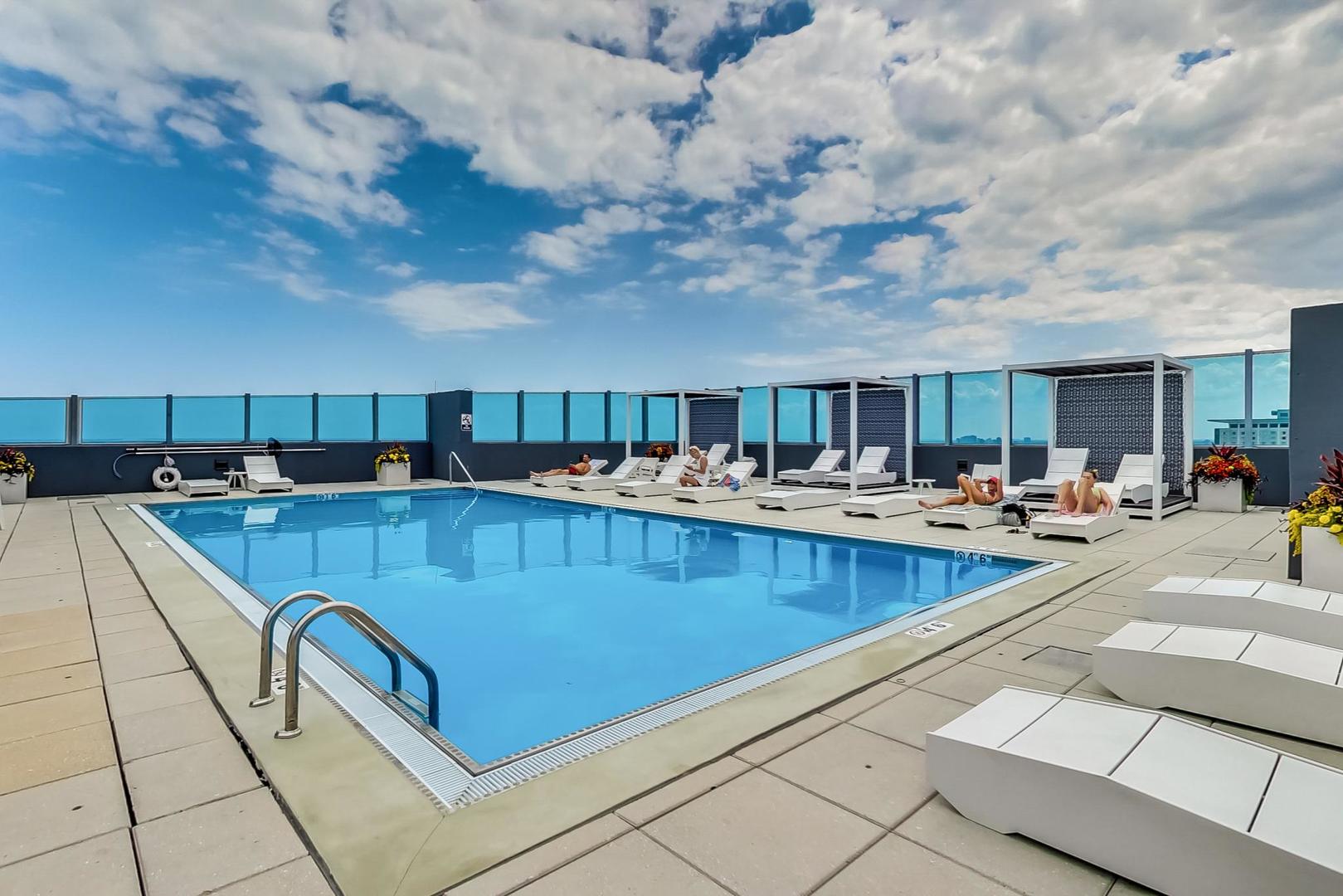 1901 S Calumet Avenue Unit: 2301