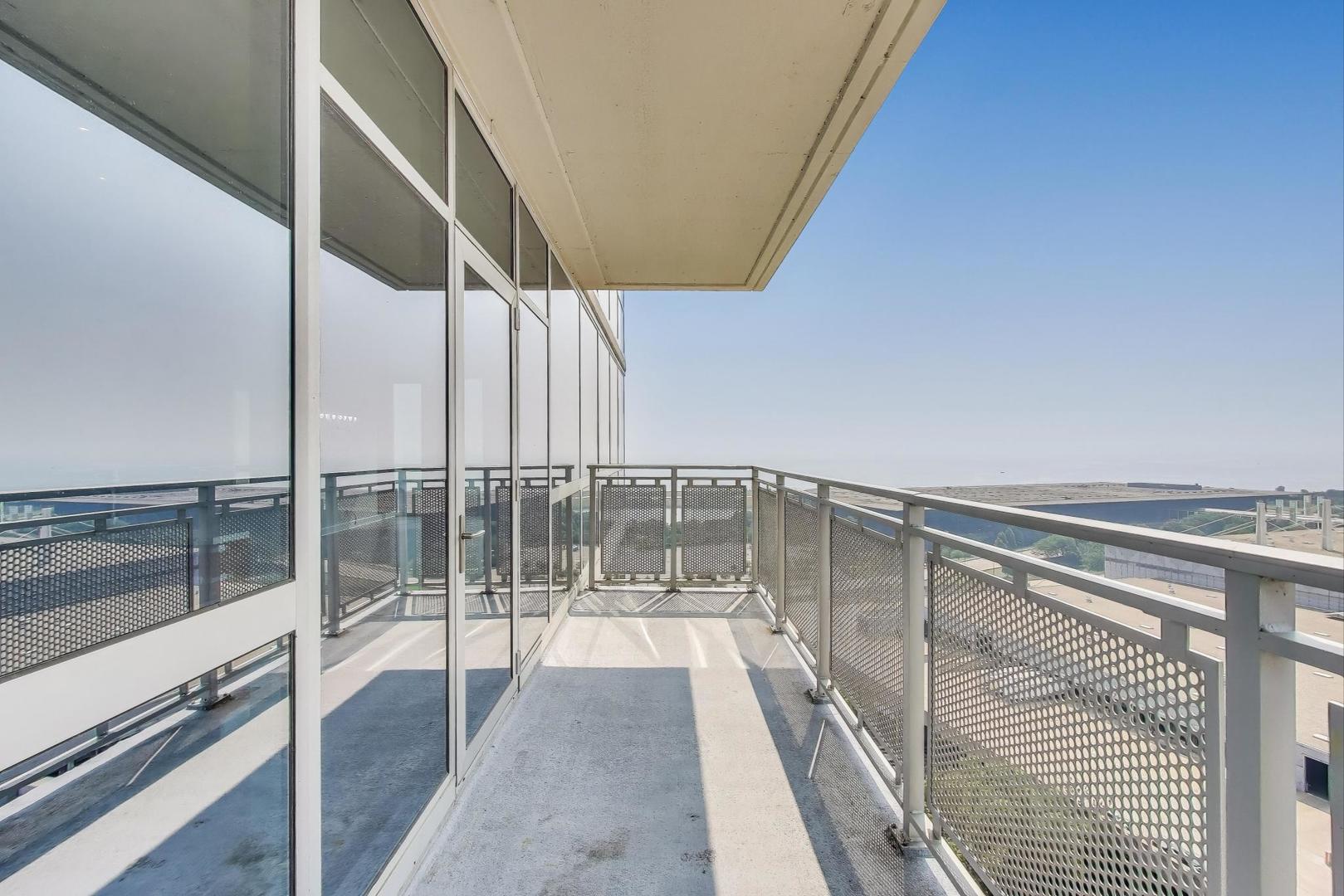 1901 S Calumet Avenue Unit: 2301