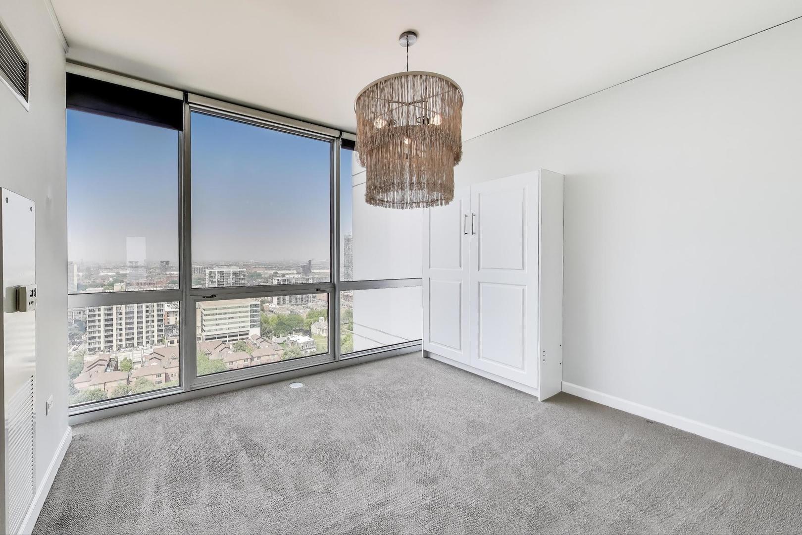 1901 S Calumet Avenue Unit: 2301