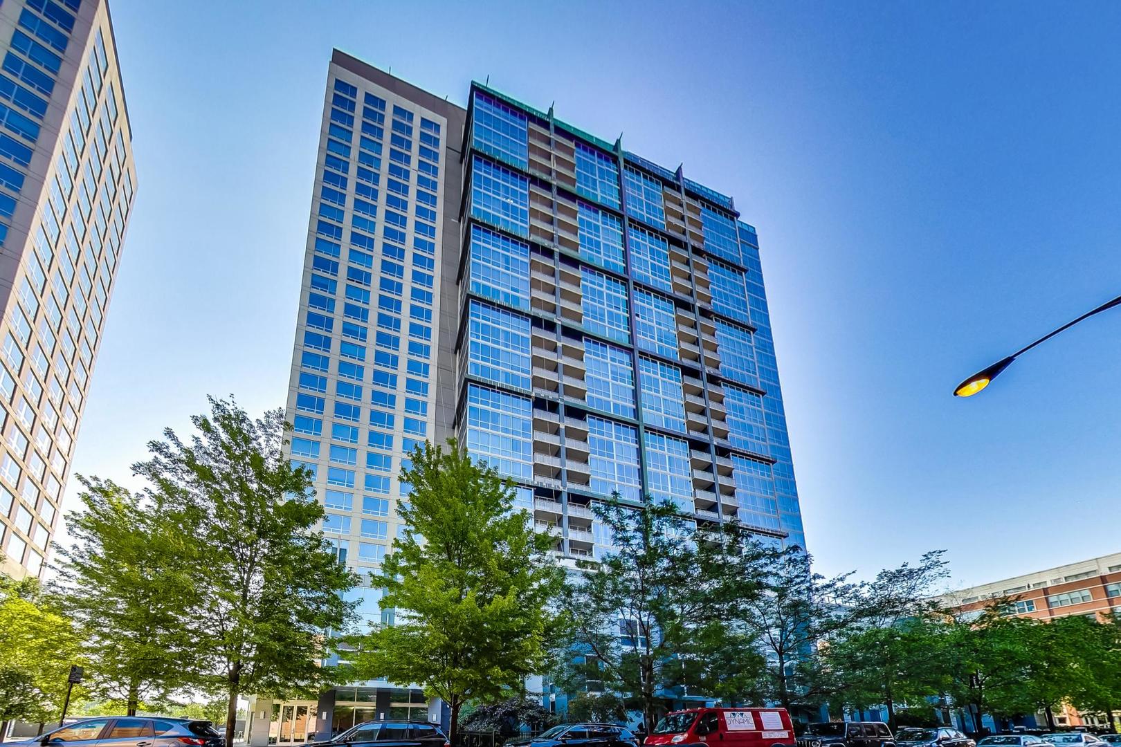 1901 S Calumet Avenue Unit: 2301