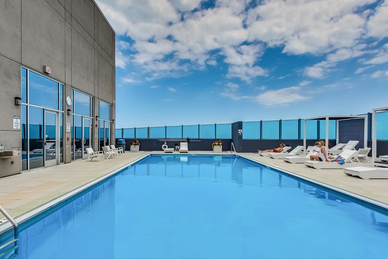 1901 S Calumet Avenue Unit: 2301