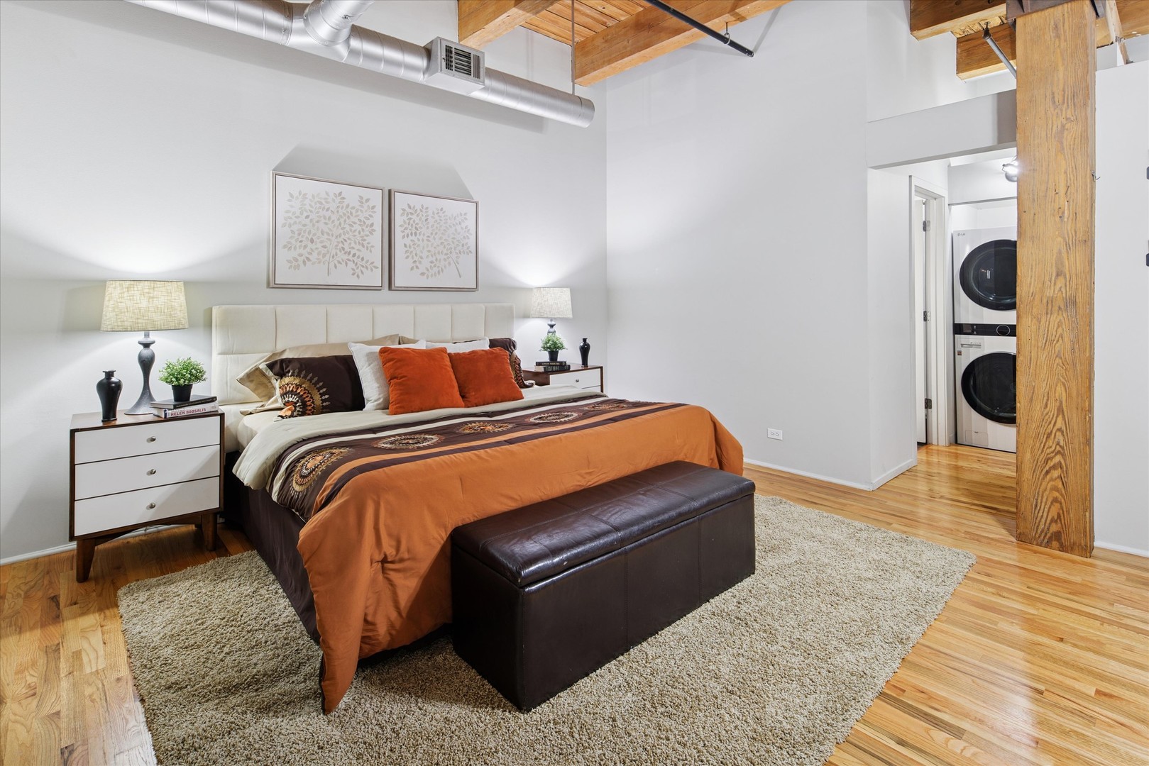 728 W JACKSON Boulevard Unit: 326