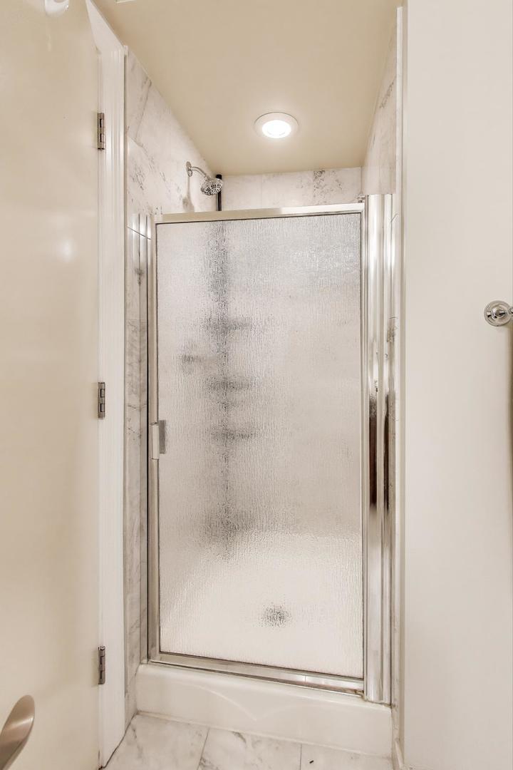 310 S MICHIGAN Avenue Unit: 204