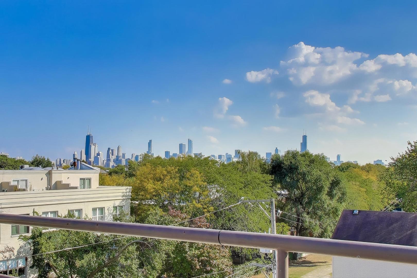 1323 W BELDEN Avenue Unit: E1